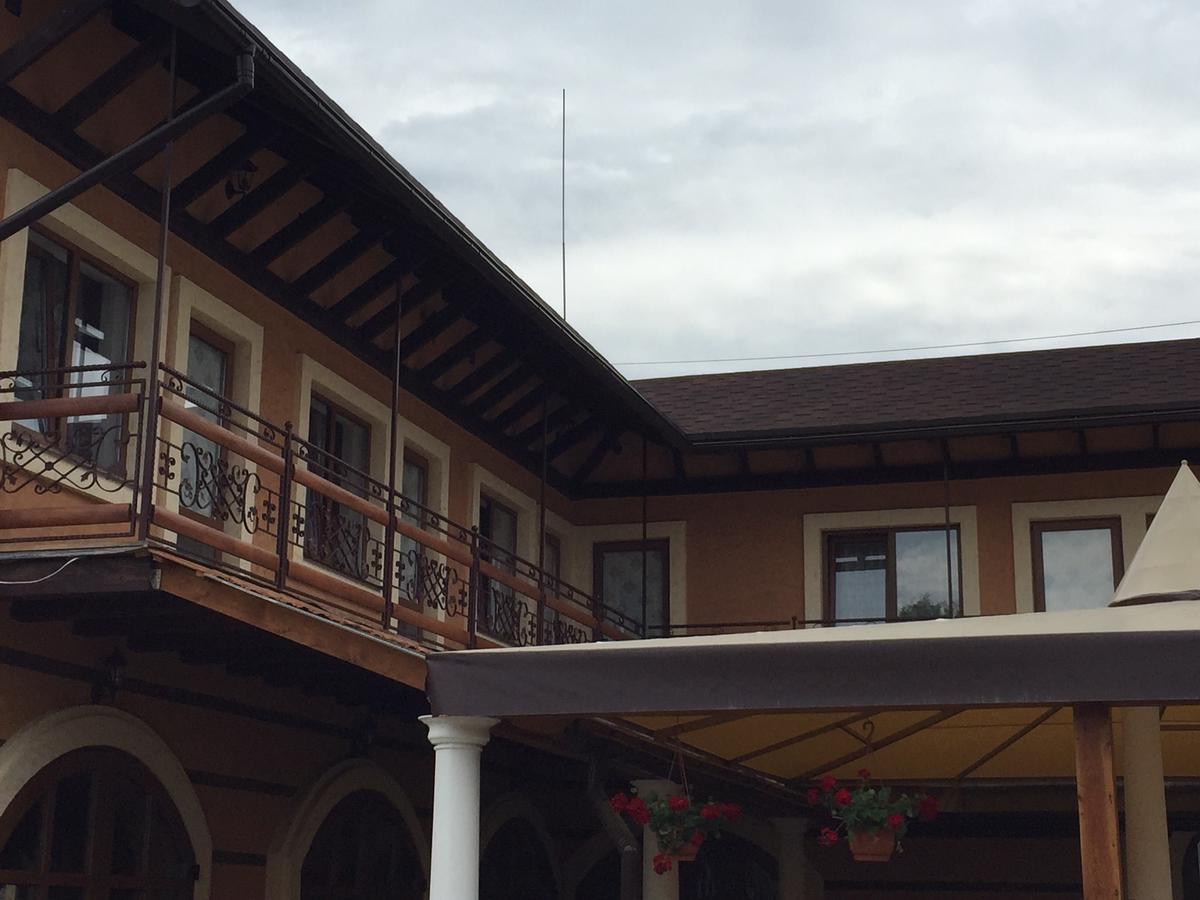 Minihotel Zolotoe Runo Ploskoye Bagian luar foto